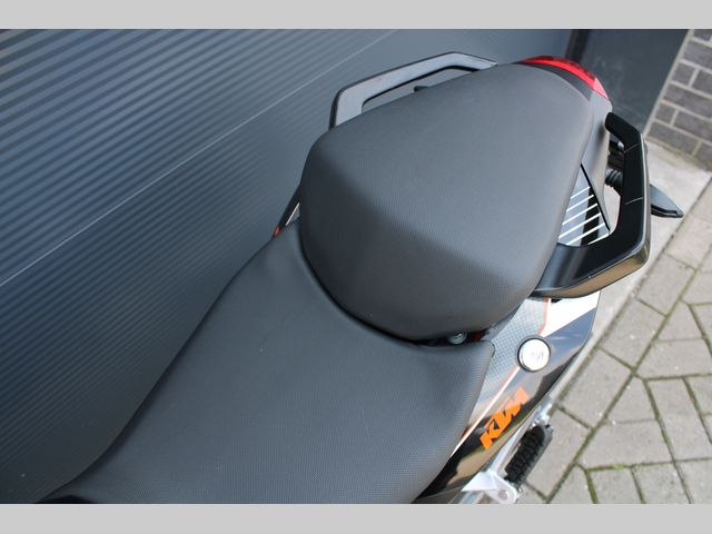 ktm - 390-duke