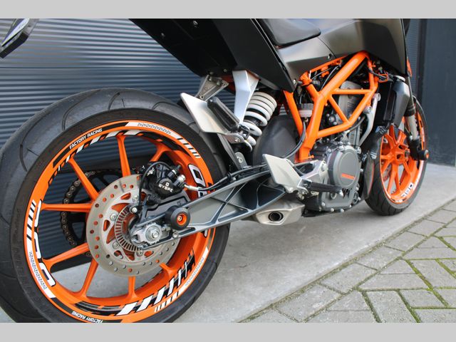ktm - 390-duke