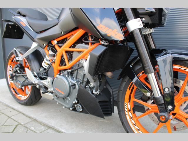 ktm - 390-duke