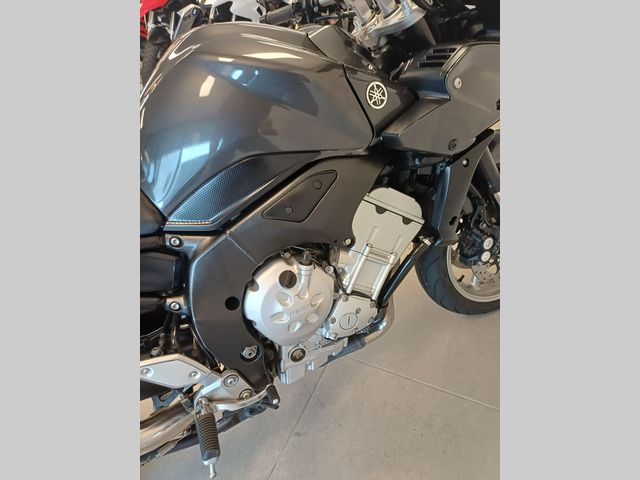 yamaha - fz-1-abs