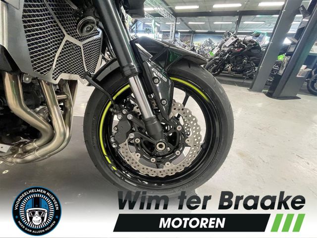 kawasaki - z900