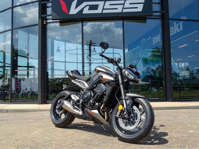 triumph - street-triple-rs