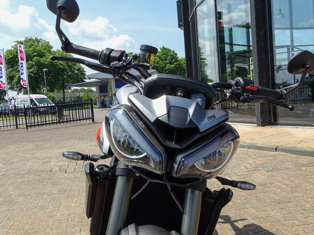 triumph - street-triple-rs