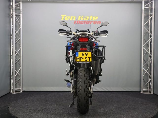 honda - crf-1000-l-africa-twin-adventure-sports