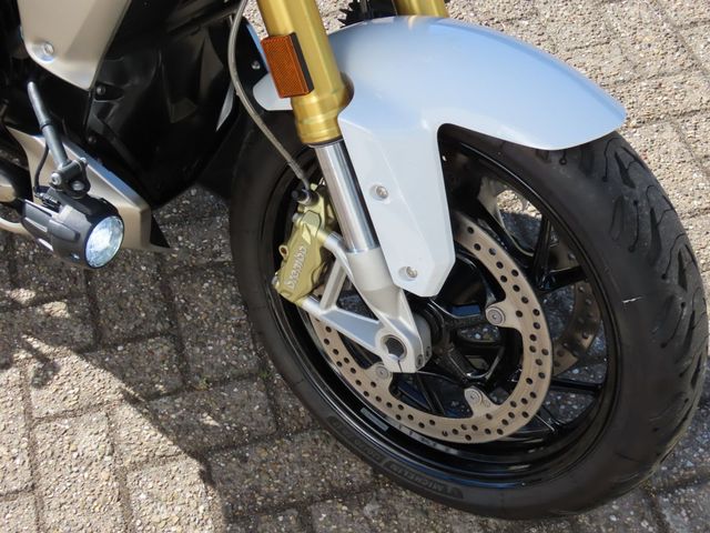 bmw - r-1250-r