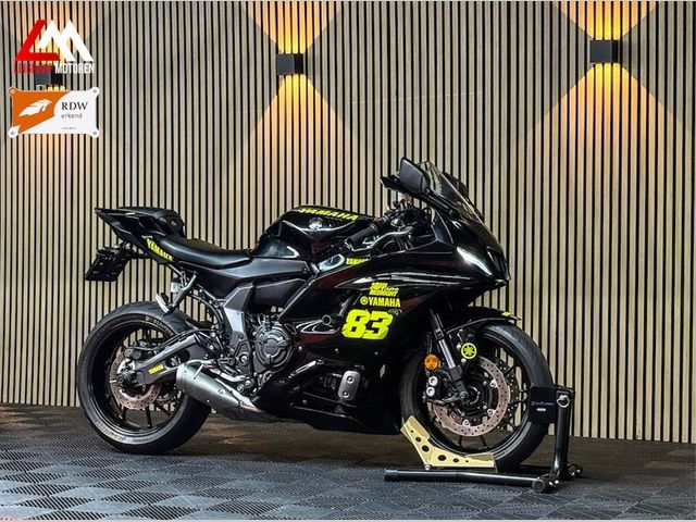 yamaha - r7