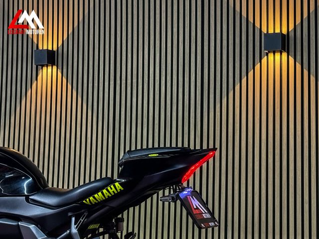 yamaha - r7