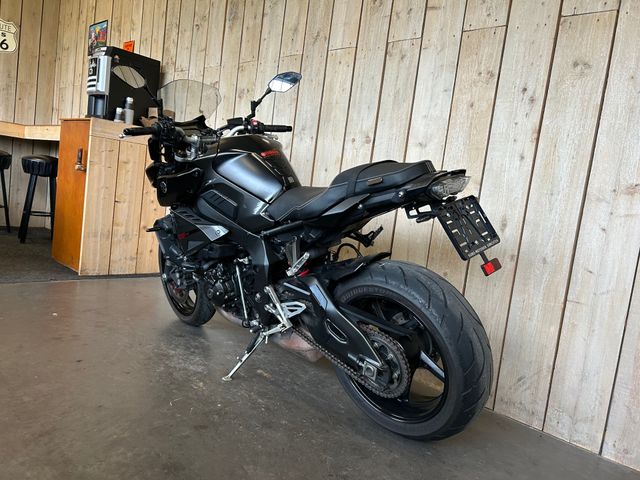 yamaha - mt-10