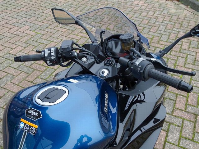 kawasaki - ninja-1100-sx-se