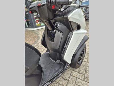 PEUGEOT METROPOLIS 400 – foto 3