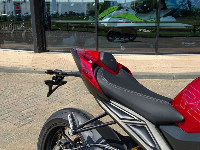 triumph - street-triple-rs