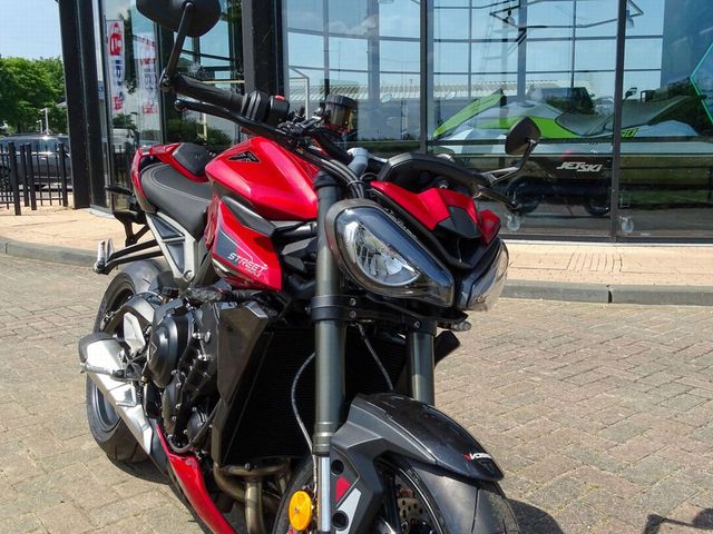 triumph - street-triple-rs