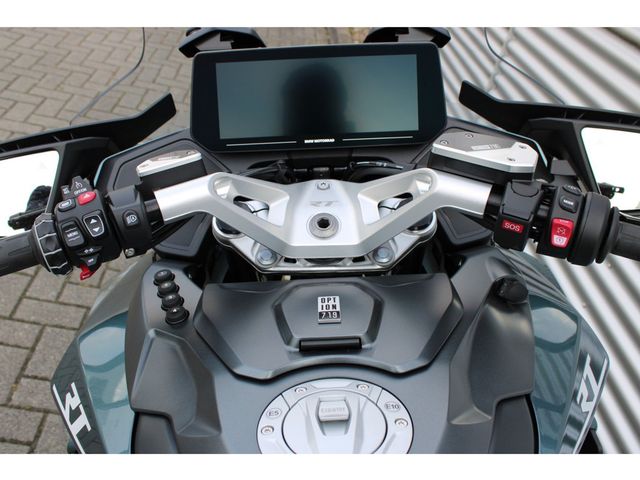 bmw - r-1300-rt