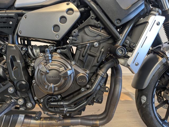 yamaha - xsr-700-abs