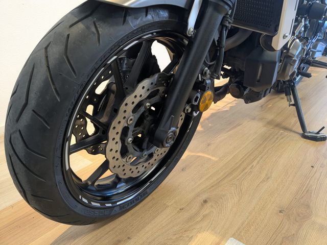 yamaha - xsr-700-abs