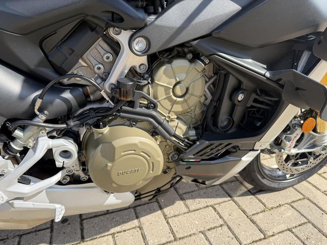 ducati - streetfighter-v4s