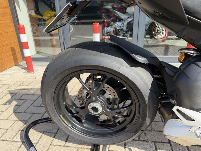 ducati - streetfighter-v4s