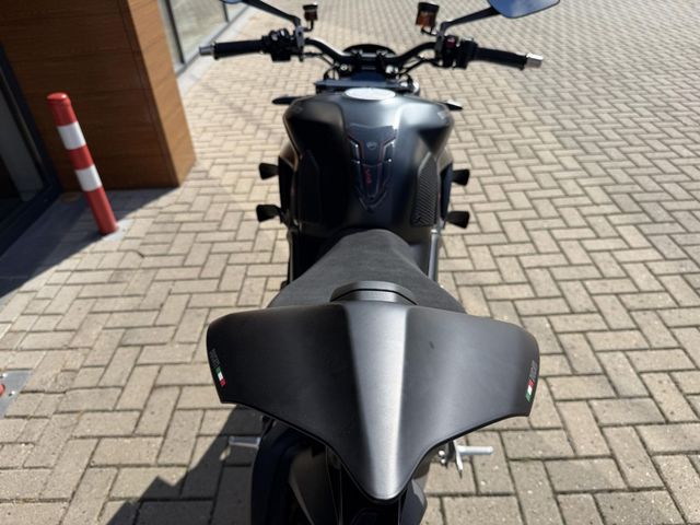 ducati - streetfighter-v4s