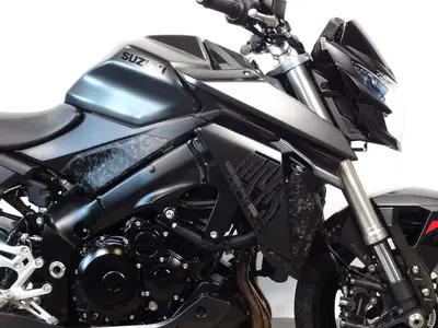 SUZUKI GSX-S 750 ZA – foto 4