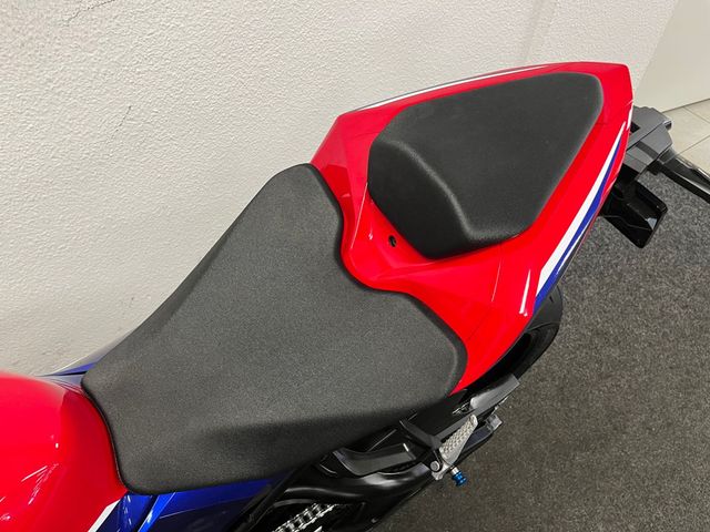 honda - cbr-1000-rr-r-fireblade