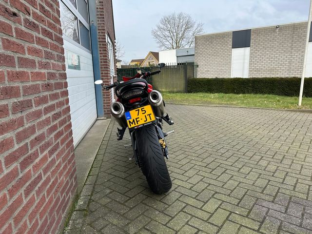 triumph - street-triple-r