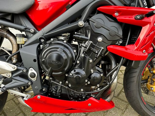 triumph - street-triple-r