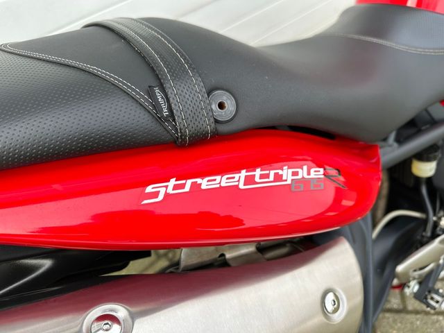 triumph - street-triple-r