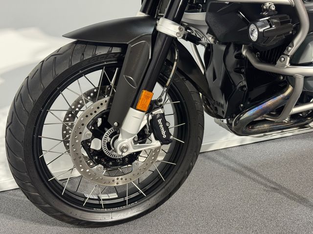 bmw - r-1200-gs-adventure-triple-black