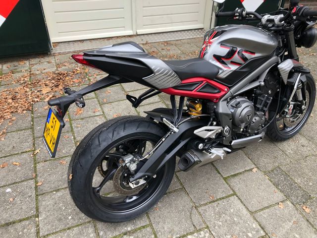 triumph - street-triple-rs