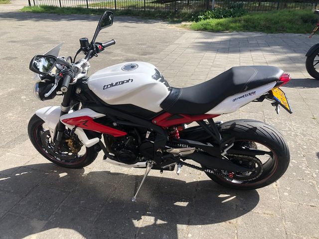 triumph - street-triple-675