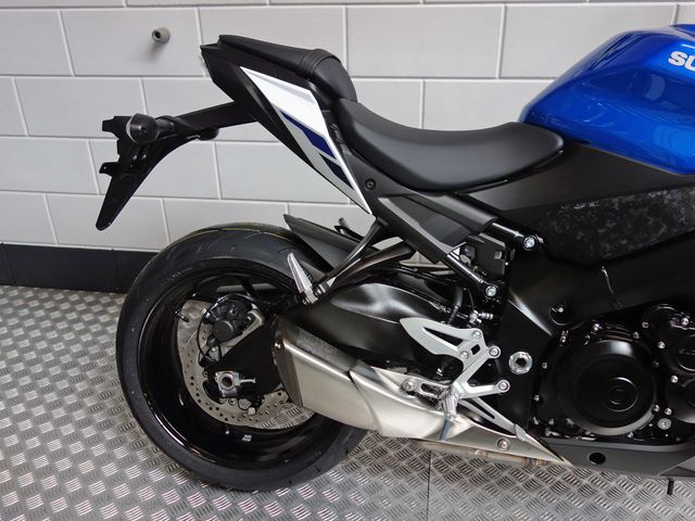 suzuki - gsx-s-950
