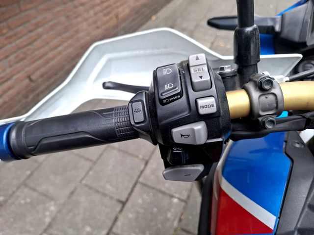 honda - crf-1000-l-africa-twin-dct