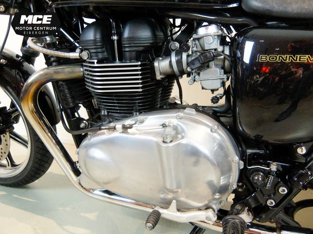 triumph - bonneville-se