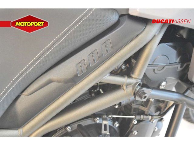 triumph - tiger-800-xrx