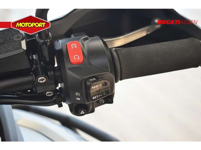 triumph - tiger-800-xrx