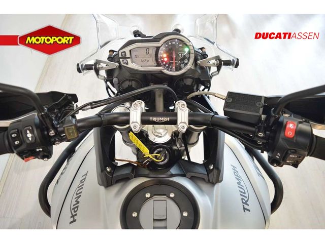 triumph - tiger-800-xrx