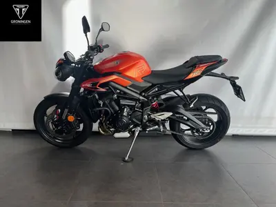 TRIUMPH STREET TRIPLE R – foto 4