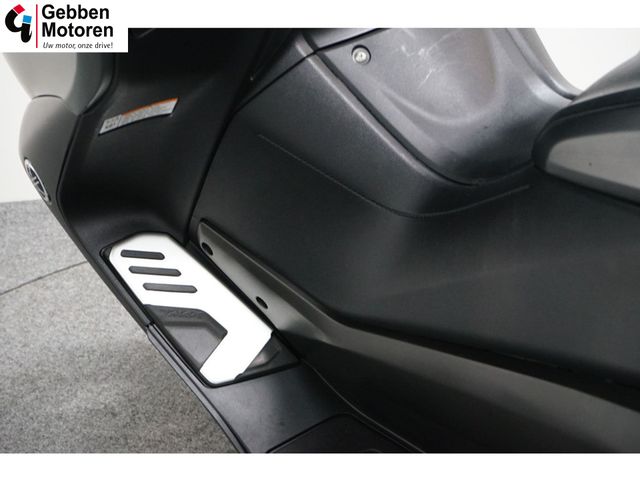 yamaha - tmax-tech-max-560