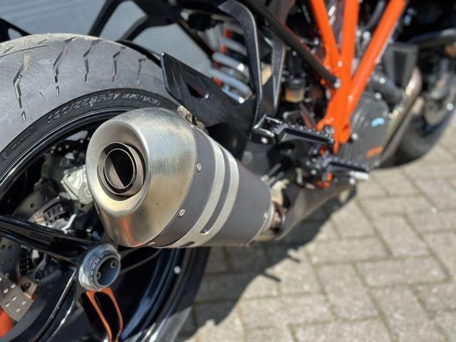 ktm - 1290-super-duke-gt