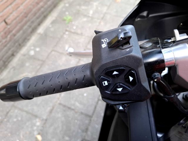 aprilia - rs-660