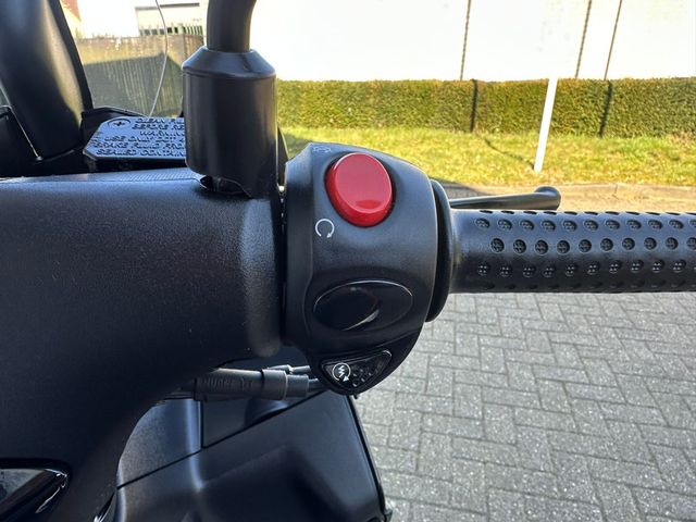 aprilia - sr-max-300-ie