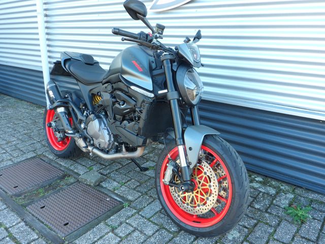 ducati - monster-plus
