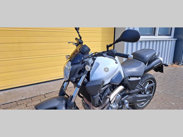 yamaha - mt-03