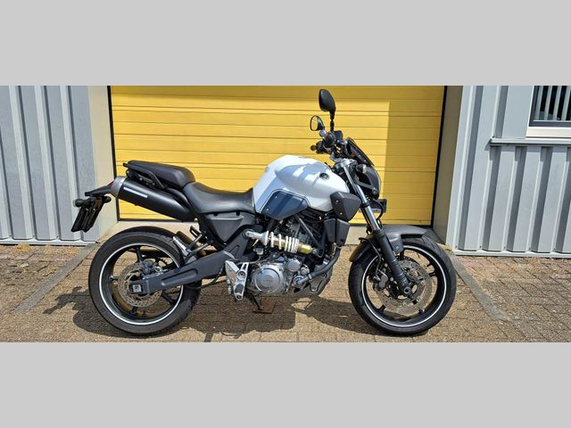 yamaha - mt-03