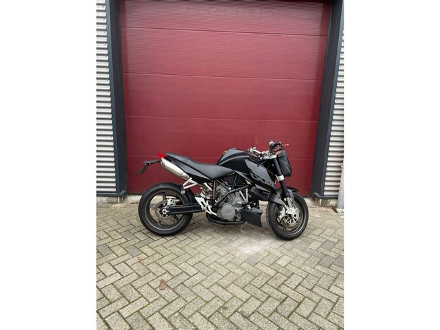 ktm - 990-super-duke