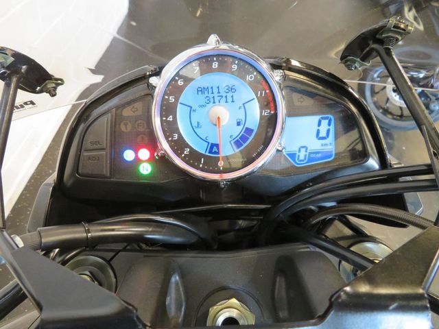 suzuki - b-king-1300