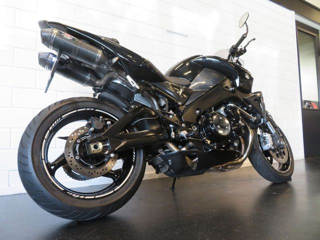 suzuki - b-king-1300