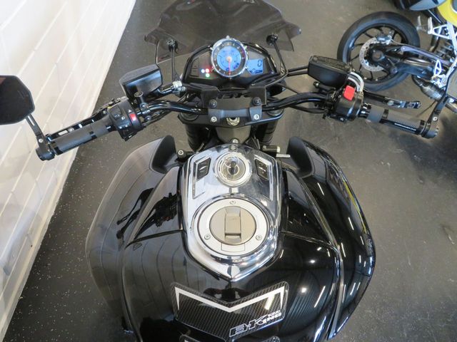 suzuki - b-king-1300