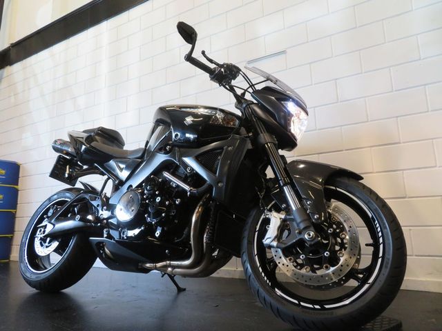 suzuki - b-king-1300