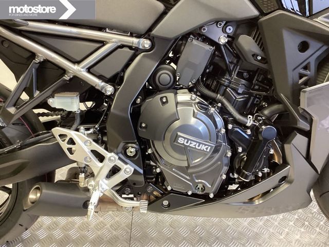 suzuki - gsx-8r